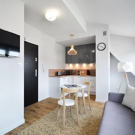 Rentplanet - Kolo Brzegu Apartament
